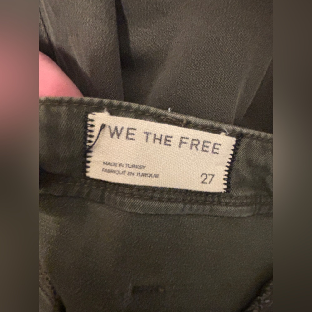 We The Free Libre Wide-Leg Jeans by Free People in the color Thyme. Size 27 - Picture 6 of 6
